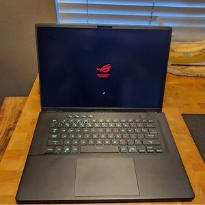 ASUS - ROG Zephyrus M16 16" 240Hz RTX 4090-2TB SSD - Off Black